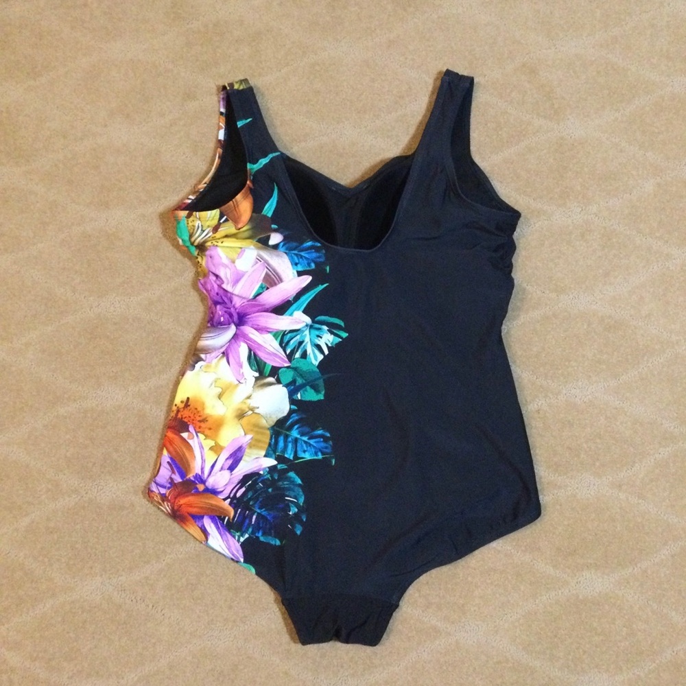 Swimsuits For All Nwot Sarong-Front One-Piece Swimsuit, 18 View 6